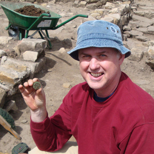 Vindolanda-Dig-Unearths-Nero-Gold-Coin